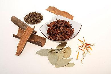 《刺客信条：影》搞笑Bug 敌人被斩首后竟能行动自如